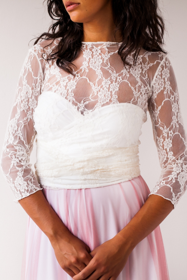 Bolero de novia de encaje escote a la caja - Frida Lace Bolero
