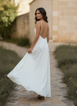 Vestido de novia Siena en crepé ivory con espalda descubierta
