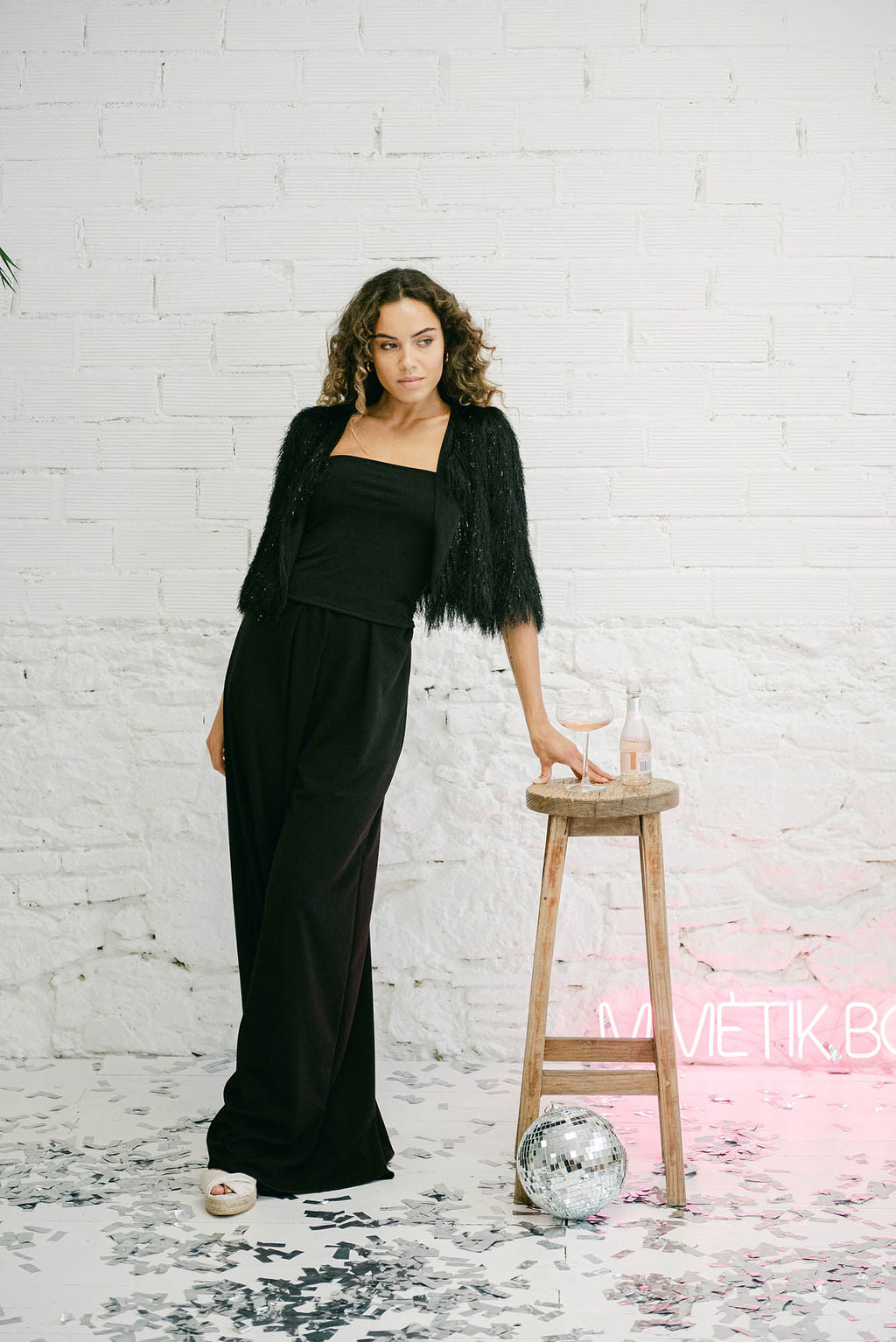 Party Outfit with Wide Trousers and Black Fur Coat