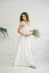 Vestido de Novia con Crop Top Bordado con Pequeñas Flores Blancas
