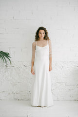 Vestido de Novia Largo de Tirantes y Bolero de Tul con Flores