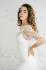 Vestido de Novia Largo de Tirantes y Bolero de Tul con Flores