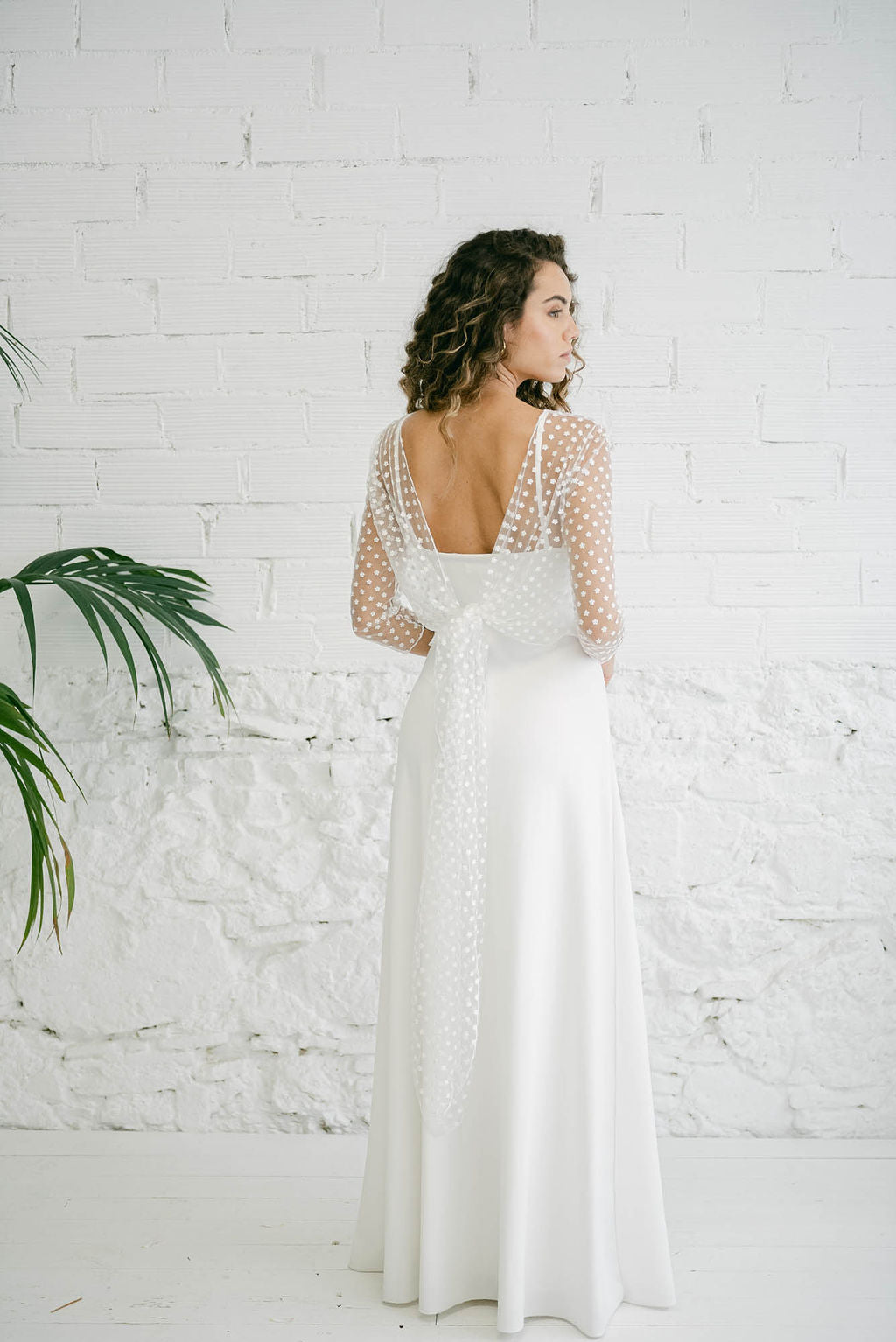 Long Wedding Dress with Spaghetti Straps and Flower Tulle Bolero