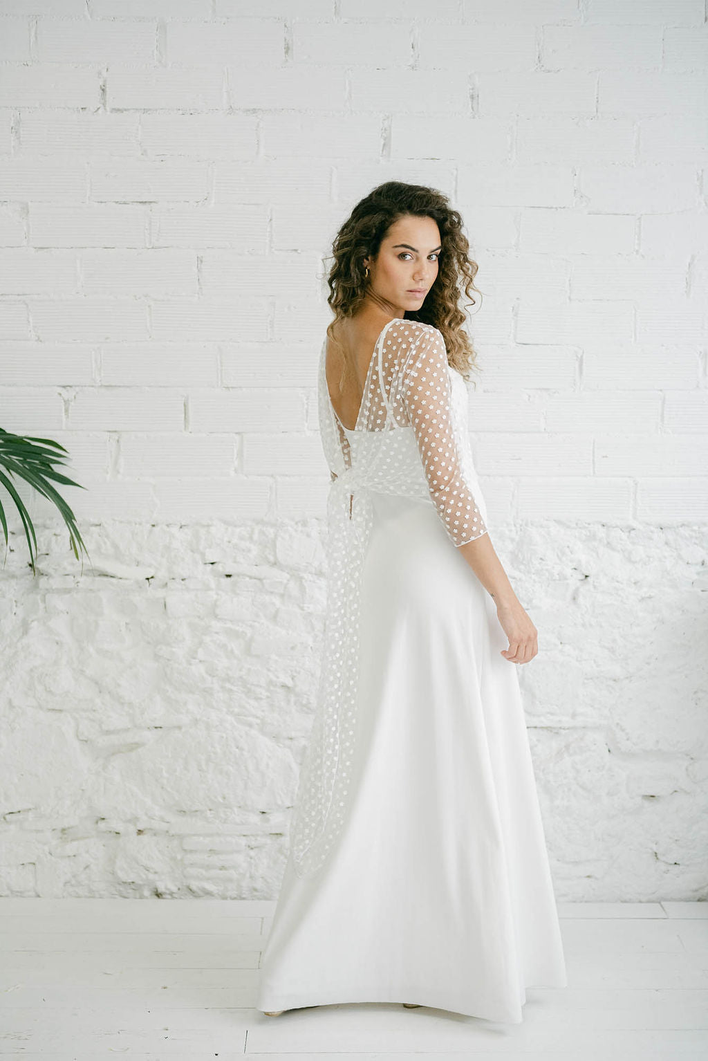 Long Wedding Dress with Spaghetti Straps and Flower Tulle Bolero