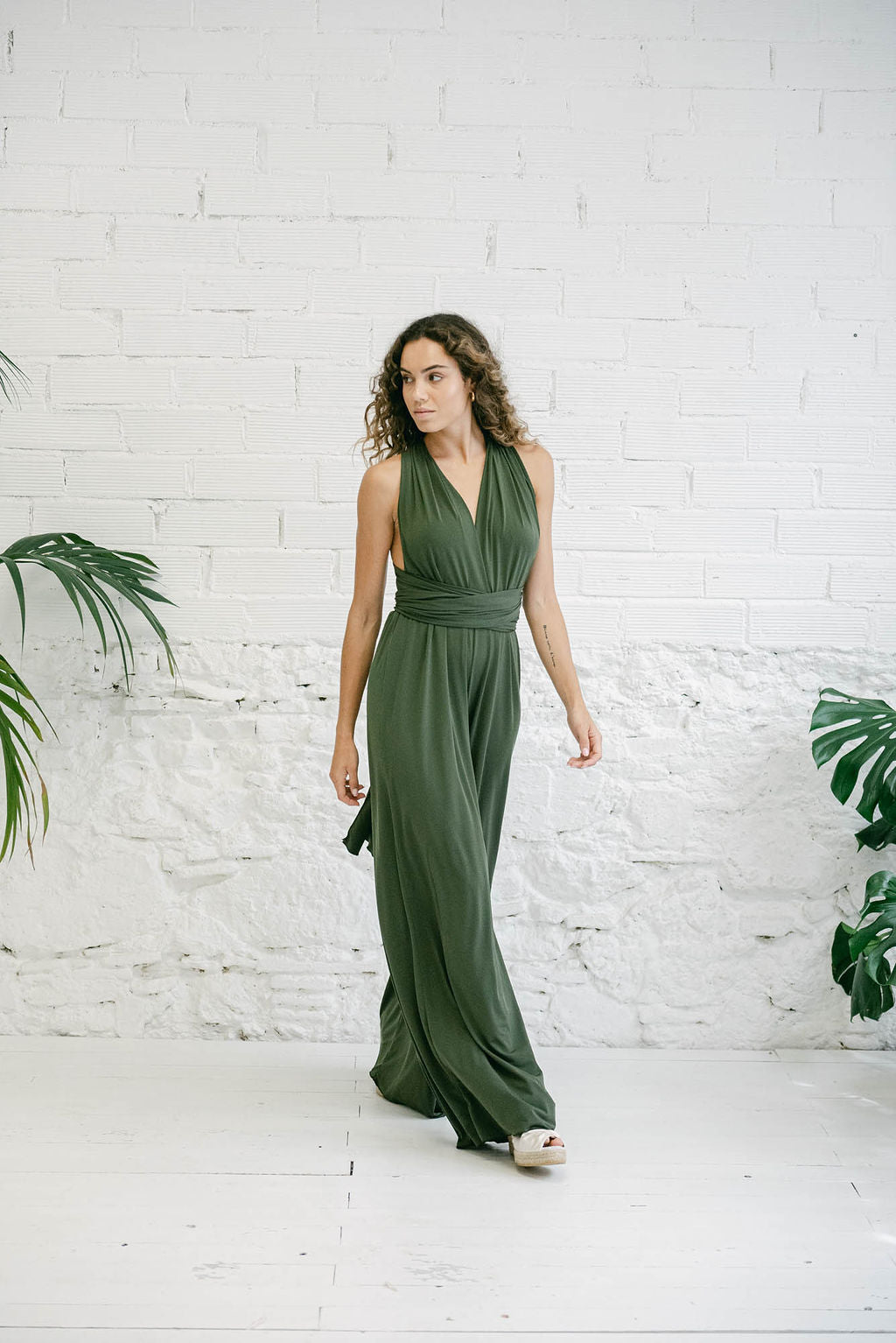 Mono Palazzo Verde para Damas de Honor - Elegancia y Versatilidad | Mimetik BCN