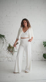 Vestido de Novia con Top, Pantalón Recto y Abrigo de Pelo