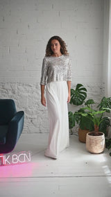 Vestido de Novia con Top de Lentejuelas de Manga Larga y Espalda Abierta