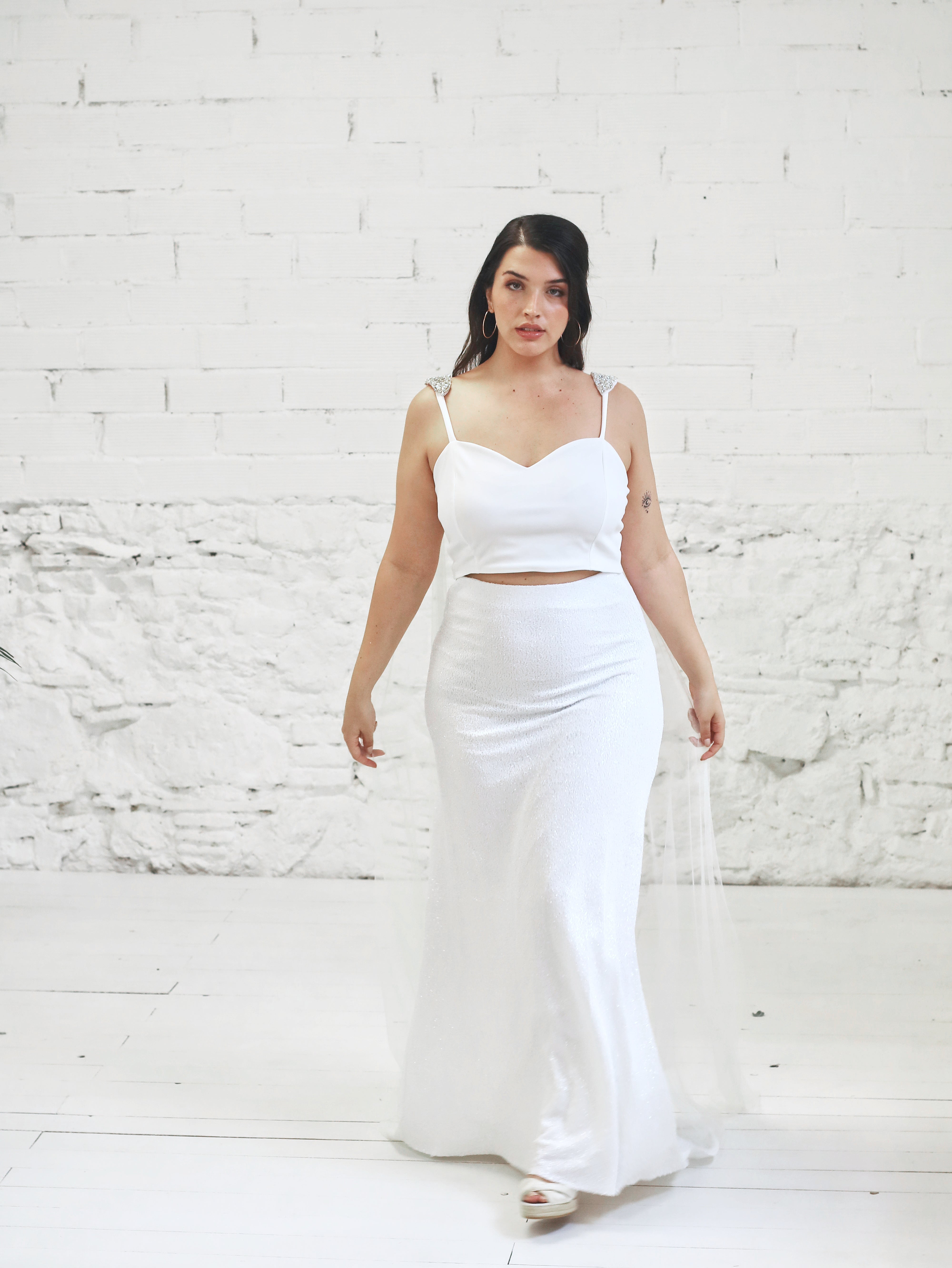 Shiny Wedding Dress with Detachable Wings