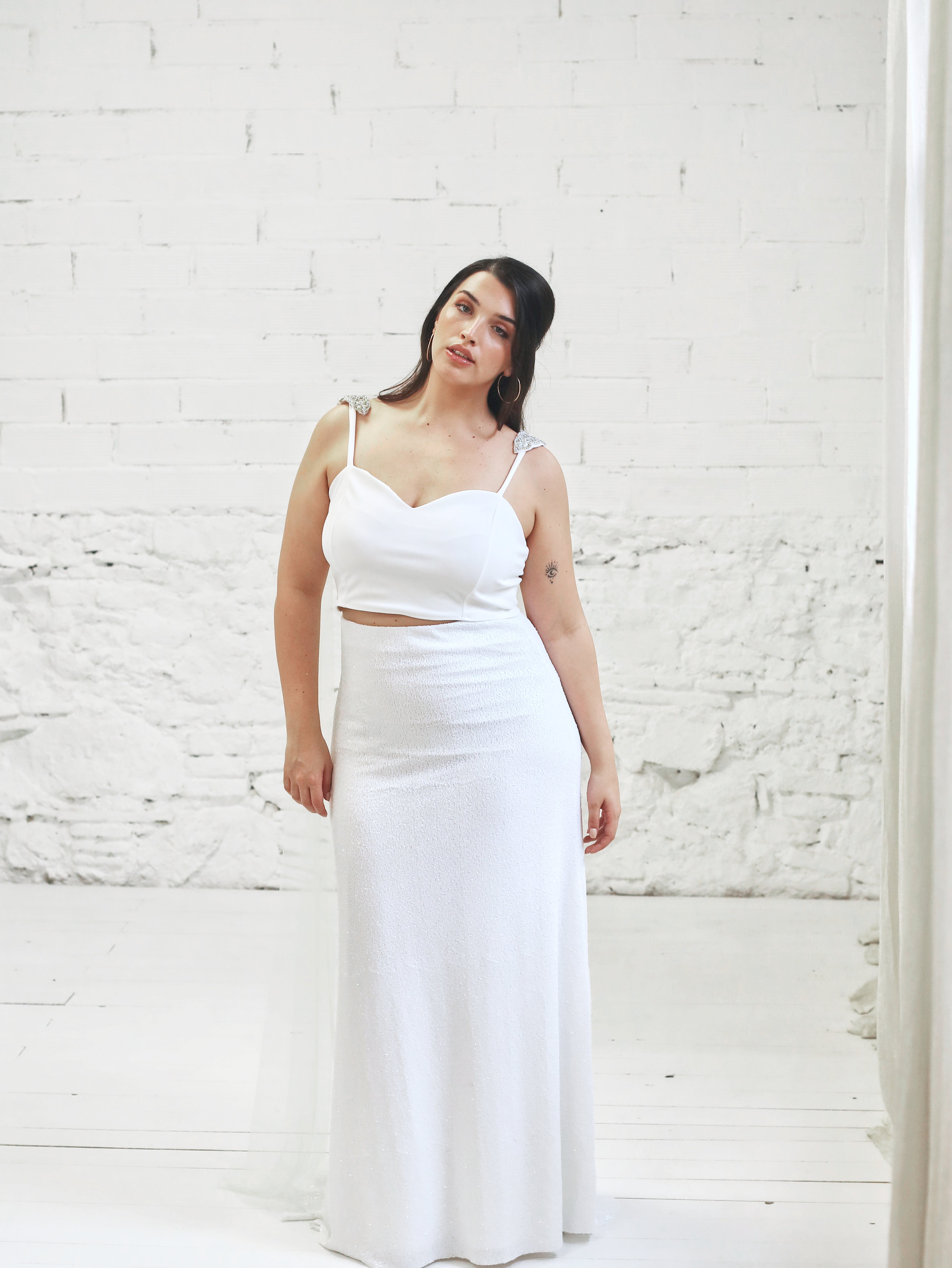 Vestido de Novia Brillante con Alas Desmontables