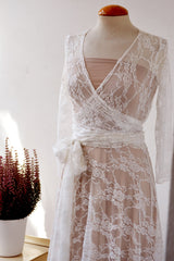 Lace dress, champagne ivory lace wedding dress, romantic bridal gown, vintage style wedding dress, long sleeved wedding dress, l