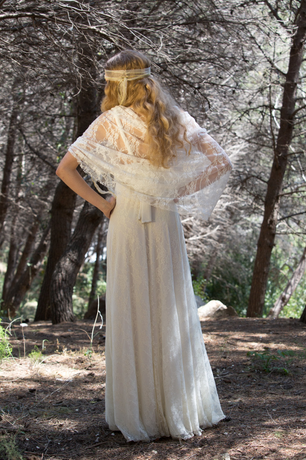 Lace wedding shawl, wedding cover up, ivory lace bridal shawl, wedding dress shrug, white lace bridal shrug, lace circle shawl,