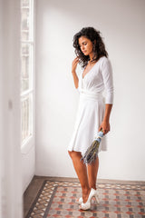 Short ivory wedding dress with sleeves | Frida Essential Short