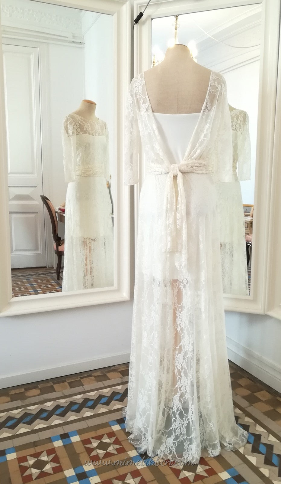 Vintage wedding dress, lace dress, lace wedding dress, romantic bridal gown, vintage style wedding dress, long sleeve lace weddi
