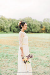 Vestido de novia alternativo de encaje champagne