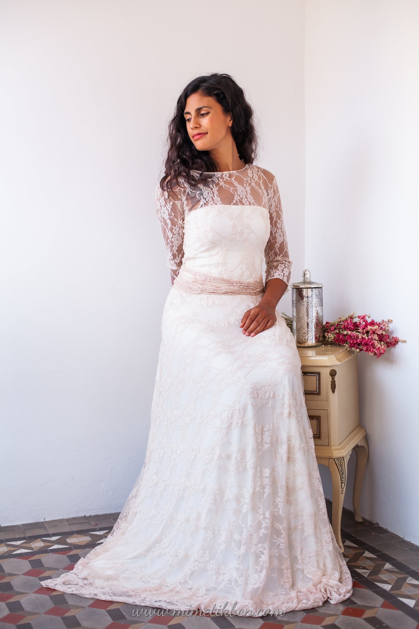 Vintage wedding dress, lace dress, lace wedding dress, romantic bridal gown, vintage style wedding dress, long sleeve lace weddi