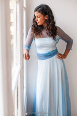 Vestido de novia azul con manga y tul punteado - Frida Bohemian