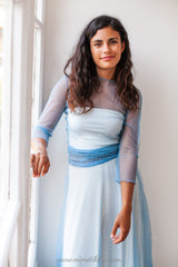 Vestido de novia azul con manga y tul punteado - Frida Bohemian