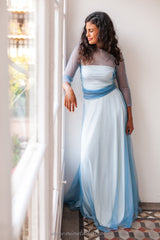 Vestido de novia azul con manga y tul punteado - Frida Bohemian