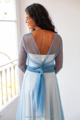 Vestido de novia azul con manga y tul punteado - Frida Bohemian