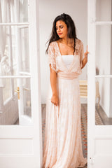 Vestido accesorio de encaje rosa cuarzo, gala lace, mimetik bcn