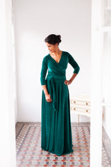 Vestido para invitada largo de terciopelo burdeos con manga - Frida Velvet