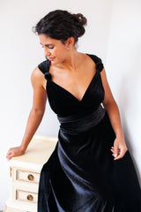 Vestido largo de invitada multiposición de terciopelo multiposición de terciopelo negro - Gala Velvet