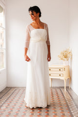 Delicado vestido de novia de tul con manga y falda bordada - Frida Bohemian