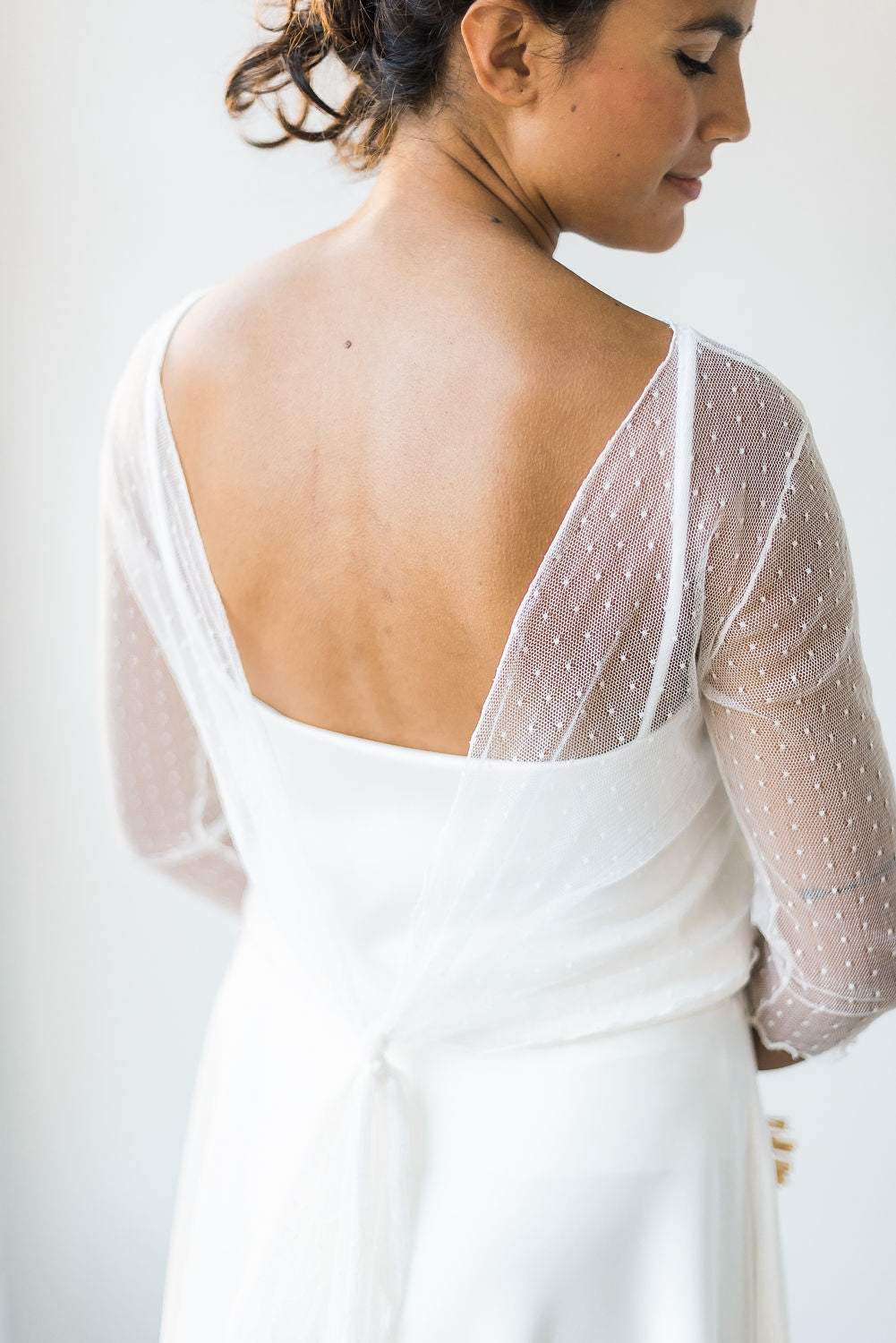 Etéreo traje de novia con falda de tul escalonado - Jane Bohemian