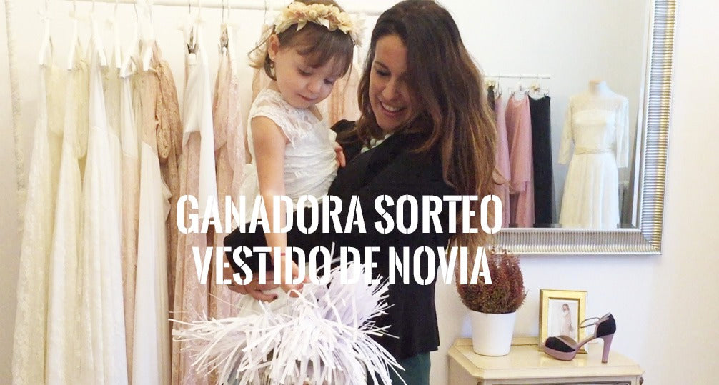 Anunciando la ganadora del sorteo del vestido de novia