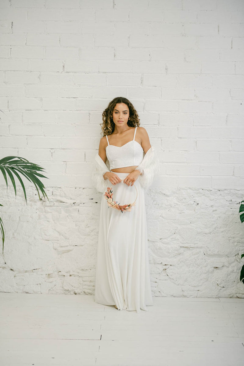 Two-Piece Wedding Dress with Fur Coat - Simple Top and Flowy Skirt Mimetik Two-Piece Wedding Dress with Fur Coat - Simple Top and Flowy Skirt Mimetik