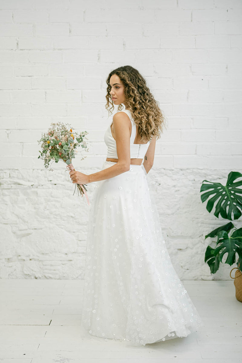 Vestido de Novia con Top Corto, Falda y Sobrefalda de Tul