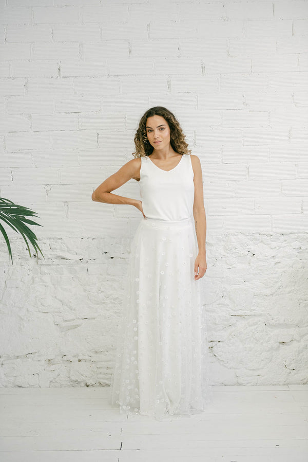 Vestido de Novia Dos Piezas - Top Sencillo, Falda con Volumen y Sobrefalda de Tul de Flores