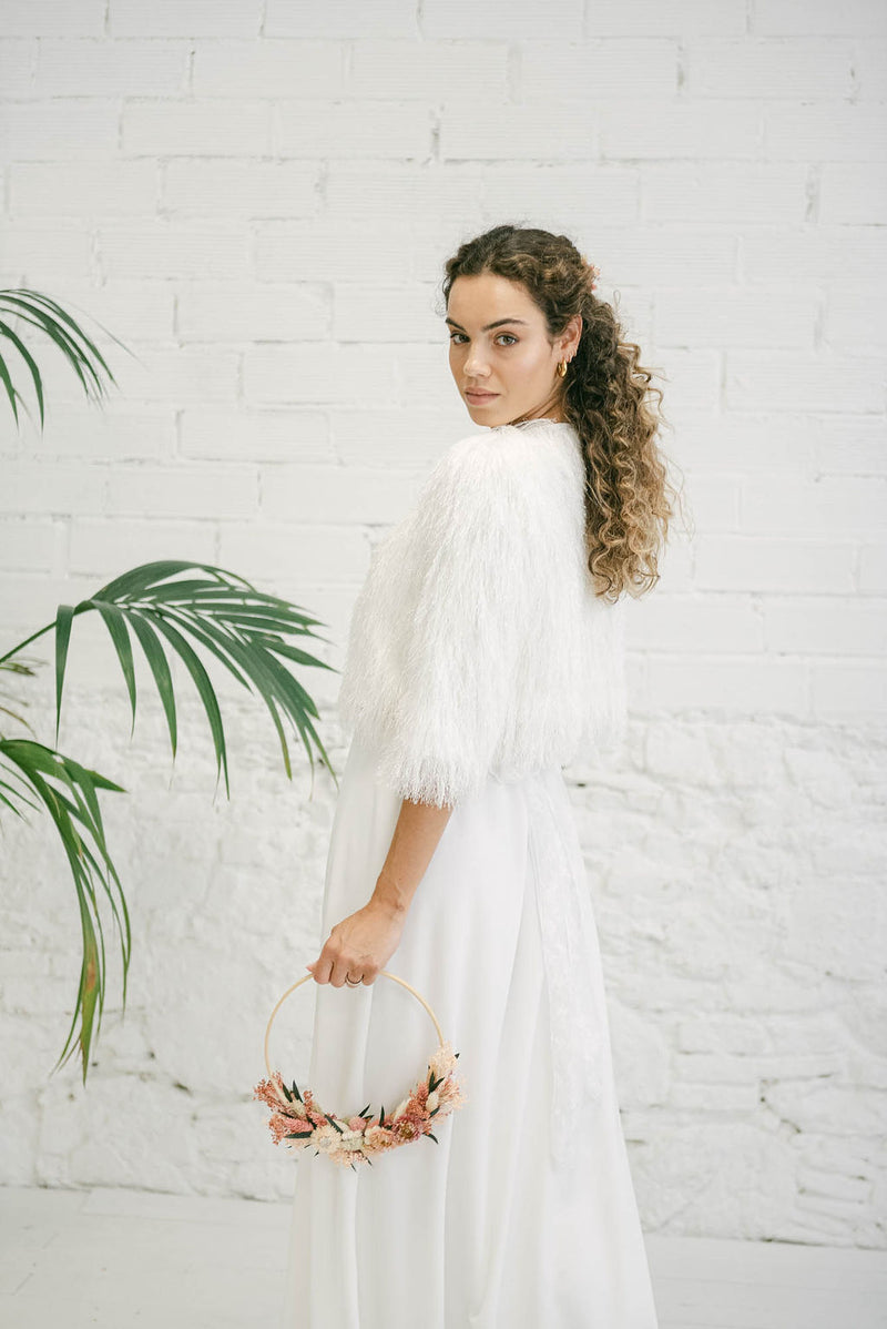 Vestido de Novia Dos piezas con Abrigo de Pelo Blanco - Top Sencillo y Falda con Apertura Lateral