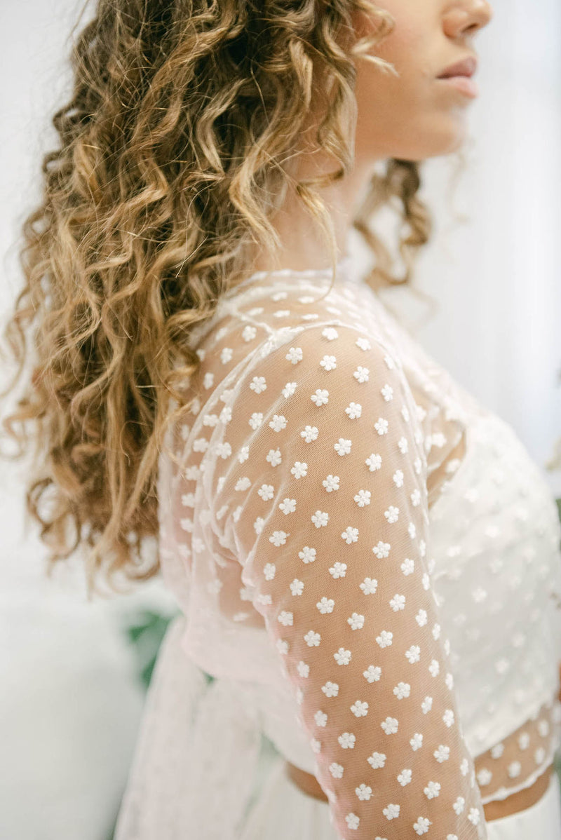 Vestido de Novia con Top y Falda Abierta y Bolero Manga Larga de Tul