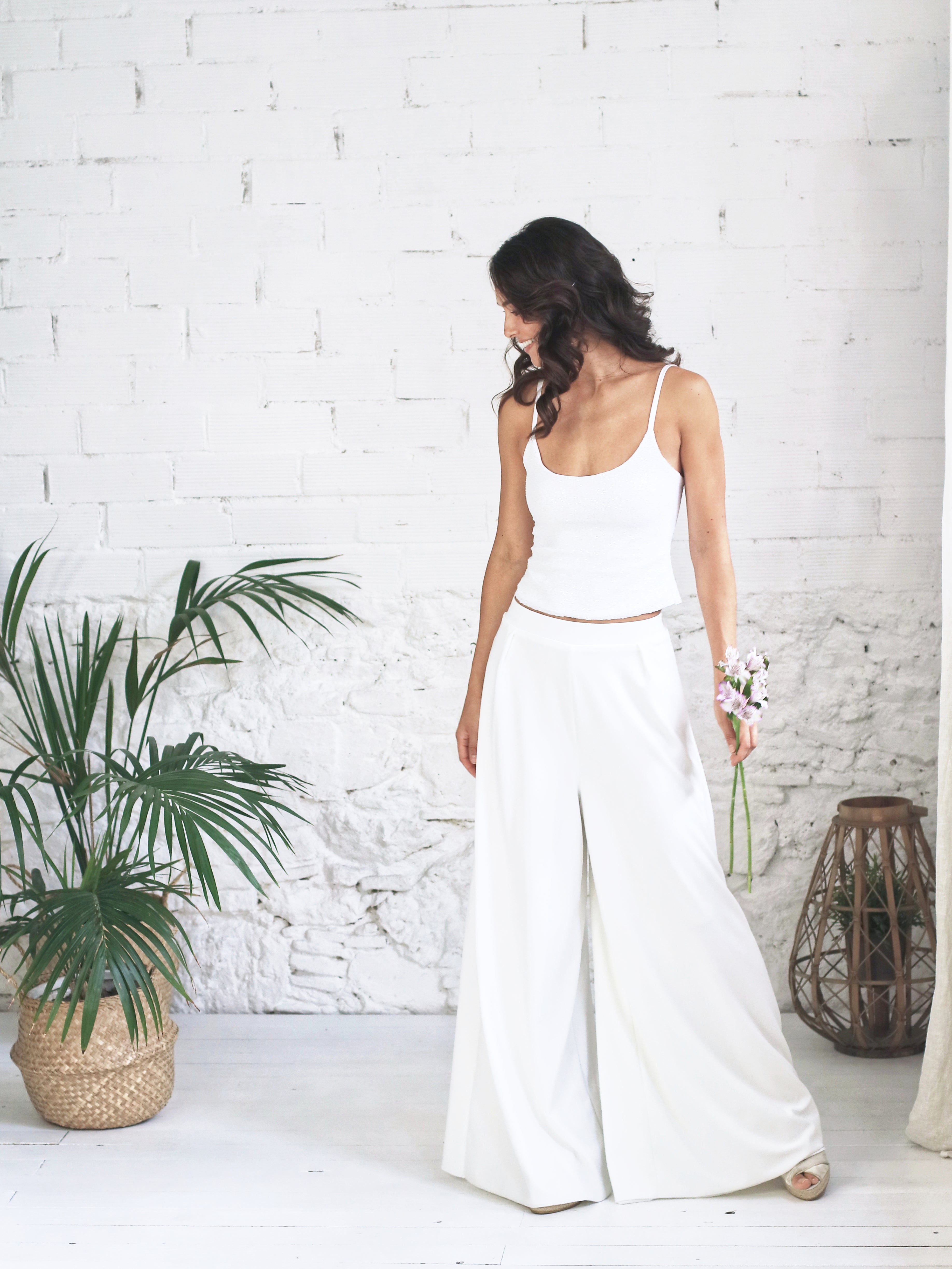 Vestido de Novia Pantalón con Top Lencero