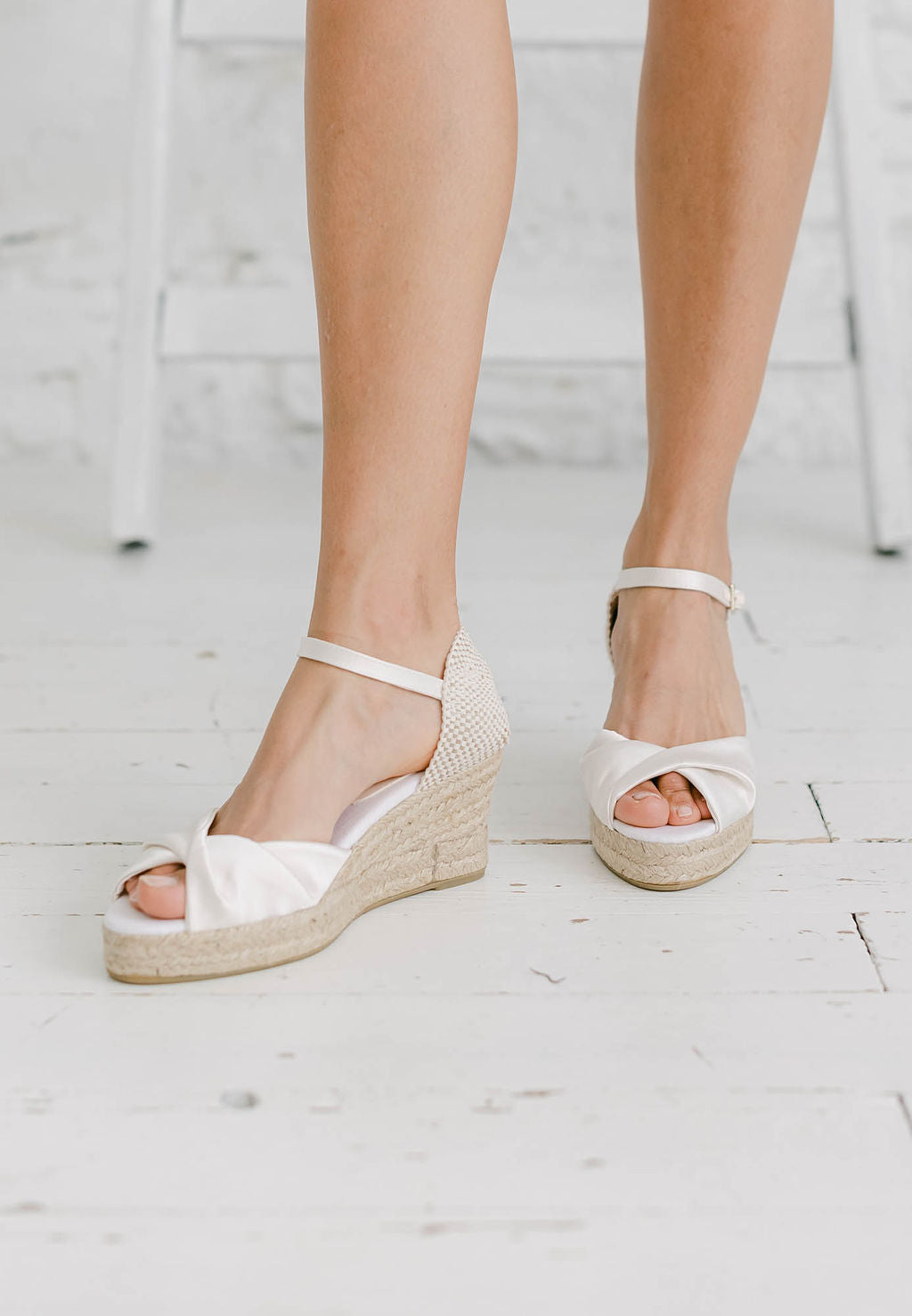 Alpargatas de boda hechas a mano en raso y yute - Zapatos de novia ivory