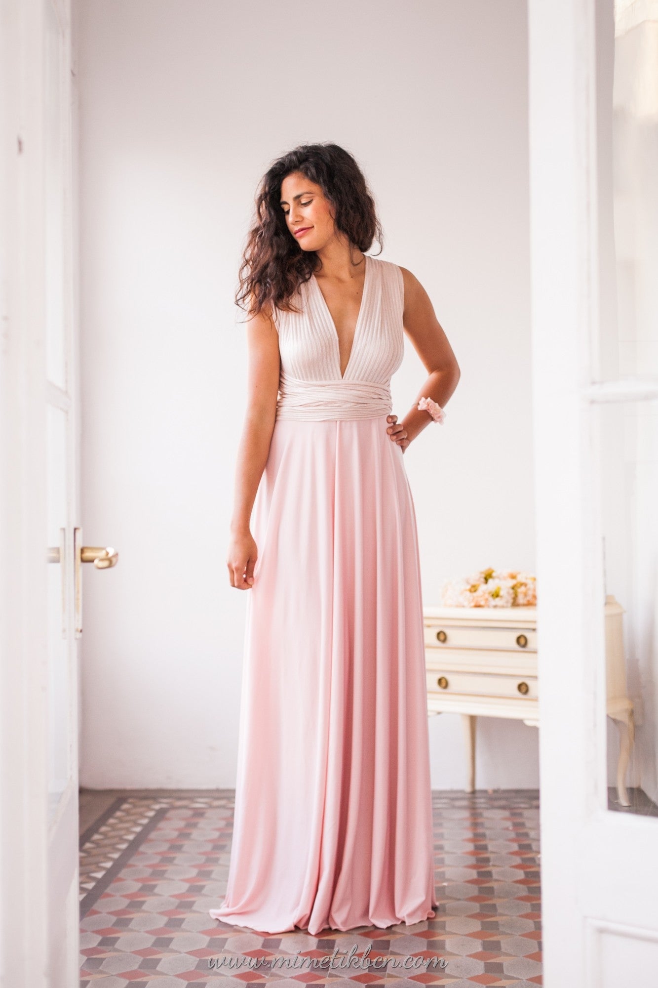 Vestido pink champagne convertible para invitada - Gala Limited edition Largo