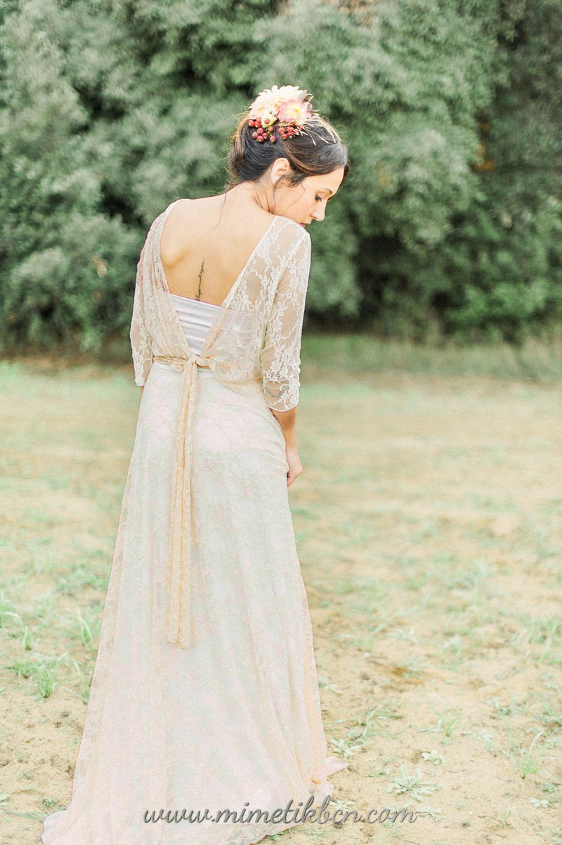 Alternative long sleeve wedding dress champagne - Frida Bohemian | Mimetikbcn Mimetik Alternative long sleeve wedding dress champagne - Frida Bohemian | Mimetikbcn Mimetik
