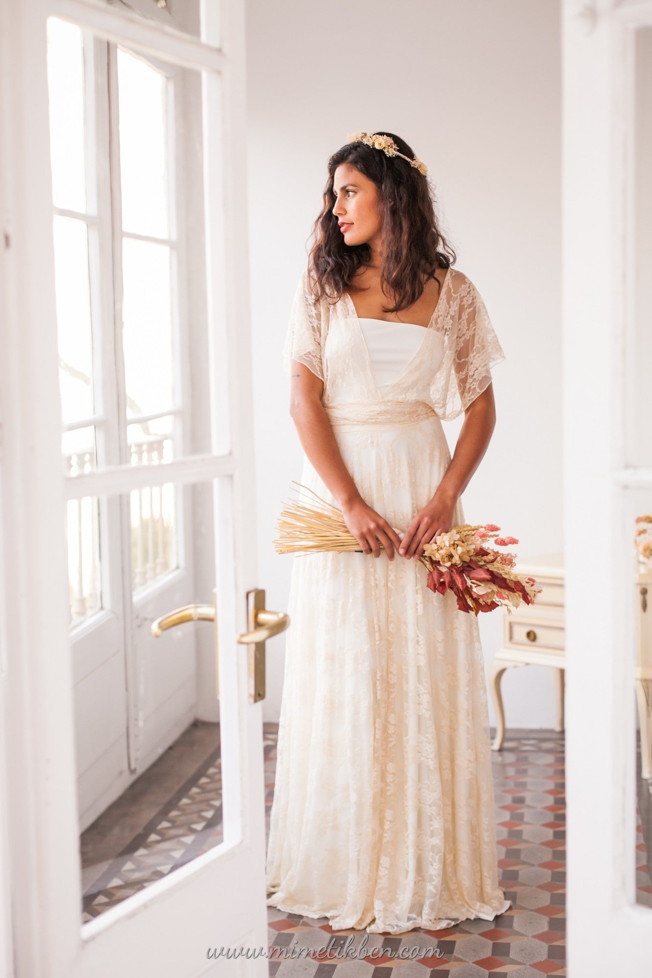 Vestido accesorio de encaje champagne