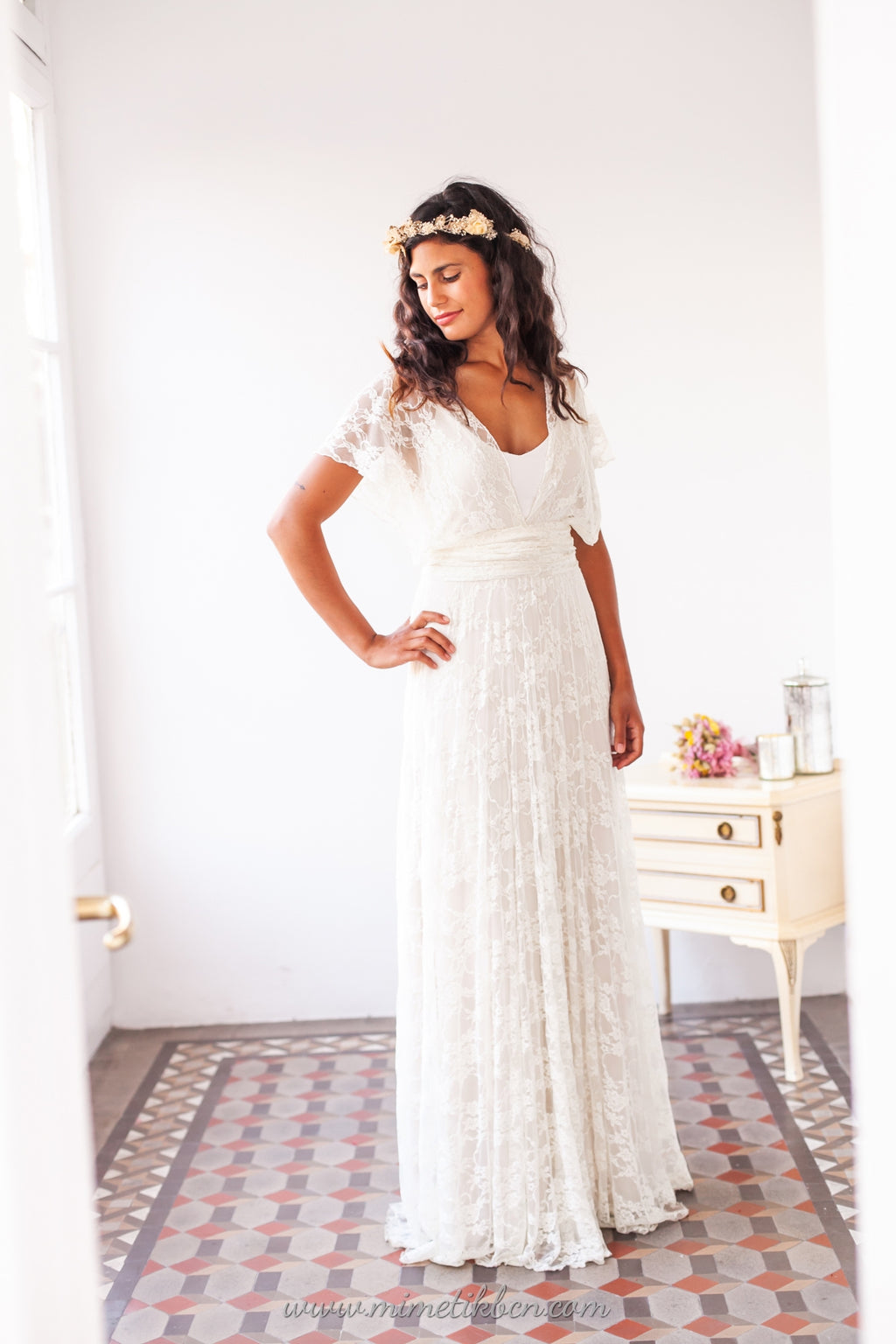 Breezy lace bridal gown - Gala Marie Bohemian | mimetikbcn – Mimetik