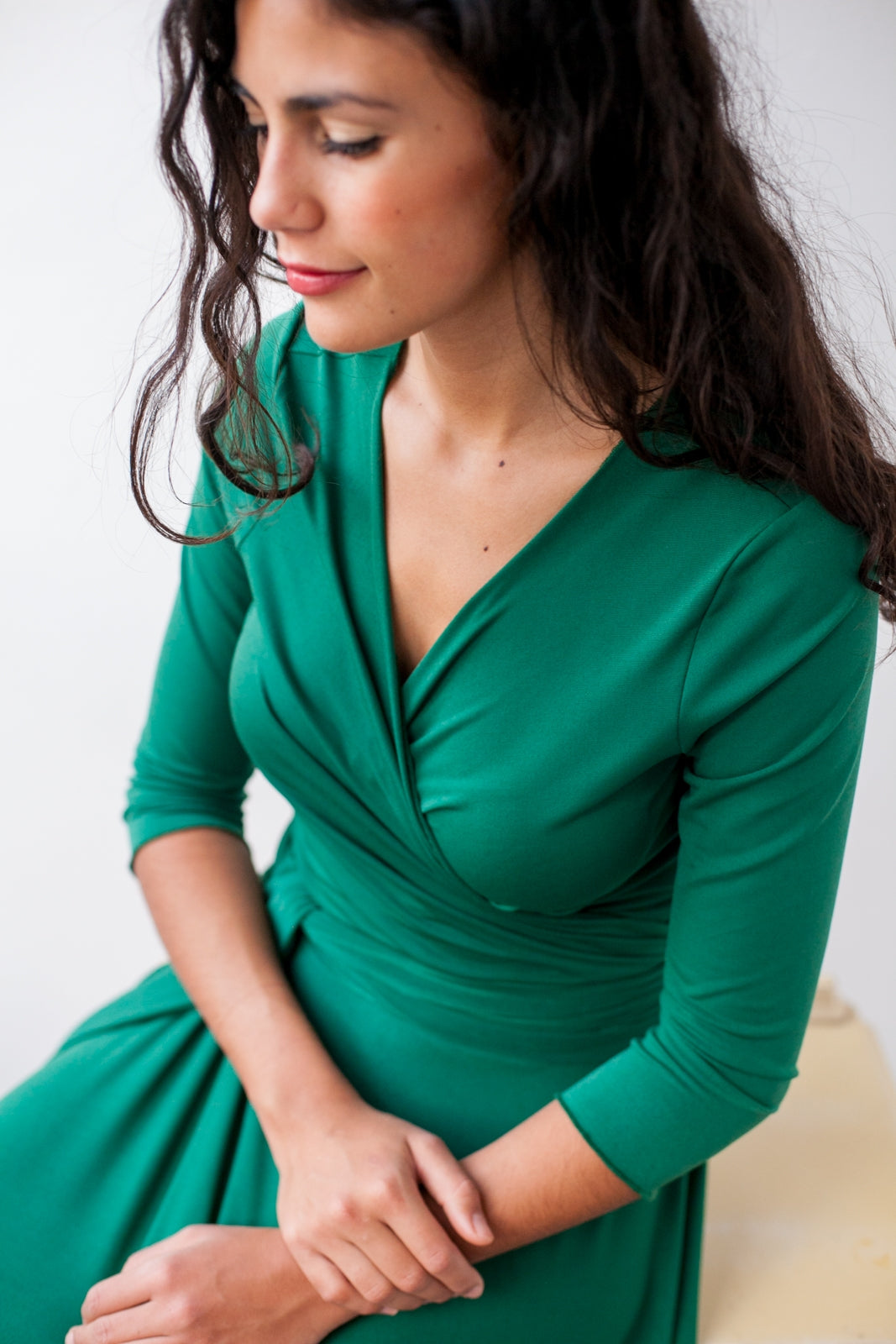 Top envolvente verde con manga - Bolero Essential