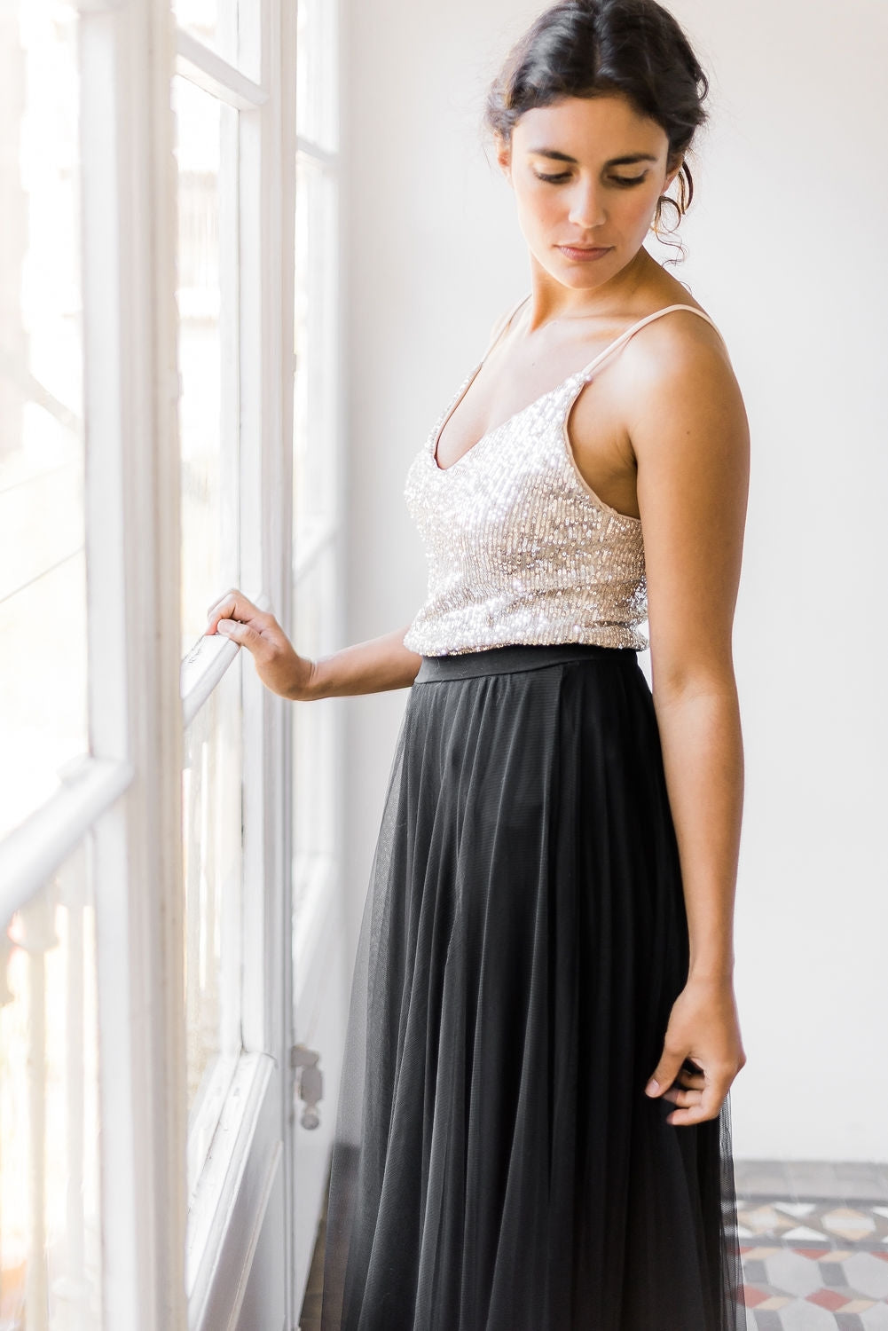 Glamuroso vestido de novia con top de lentejuelas y falda de tul - Jane Rustic