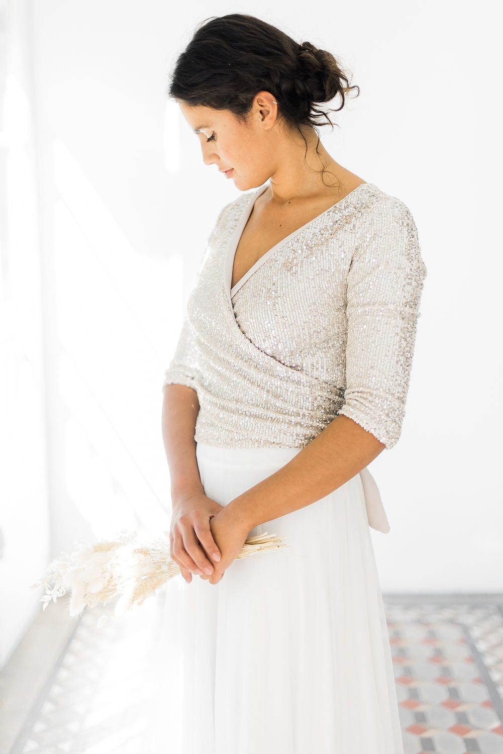 Glamuroso vestido de novia con top de lentejuelas y falda de tul - Jane Rustic